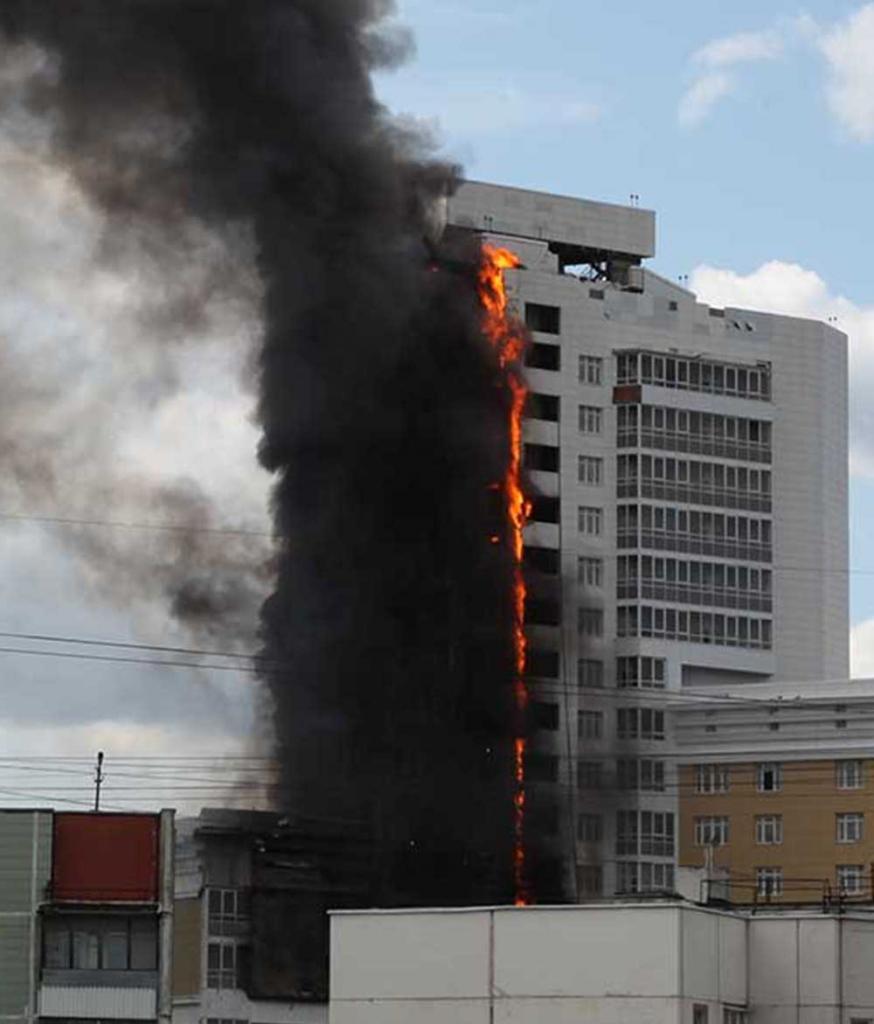 Дым от горящего здания