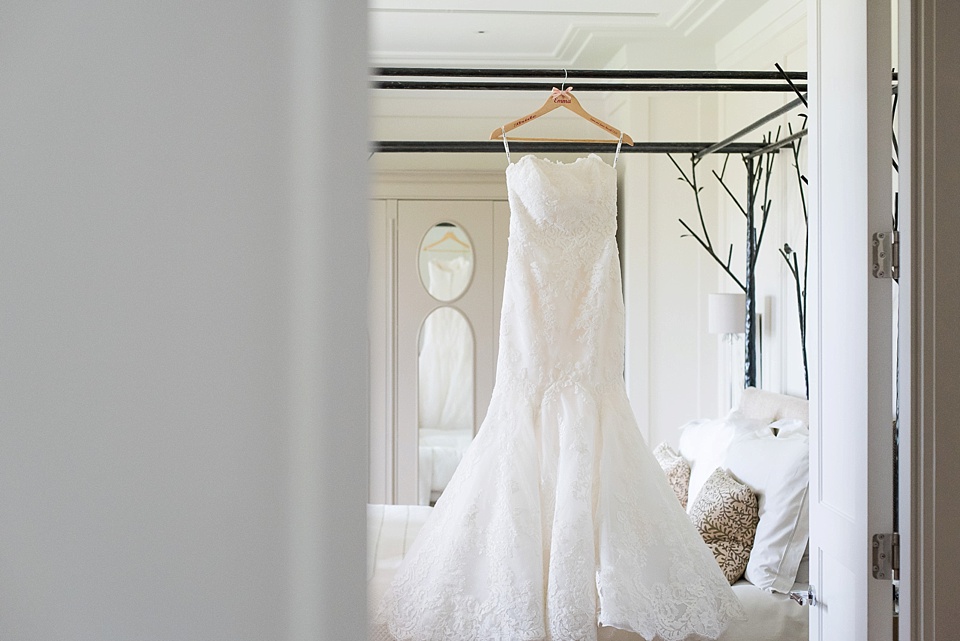 Чистое белое свадебное платье во сне - к радости