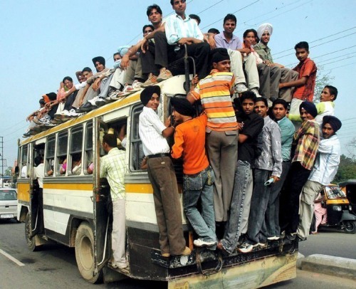 переполненный автобус